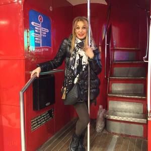 Meet your Posher, Elsa